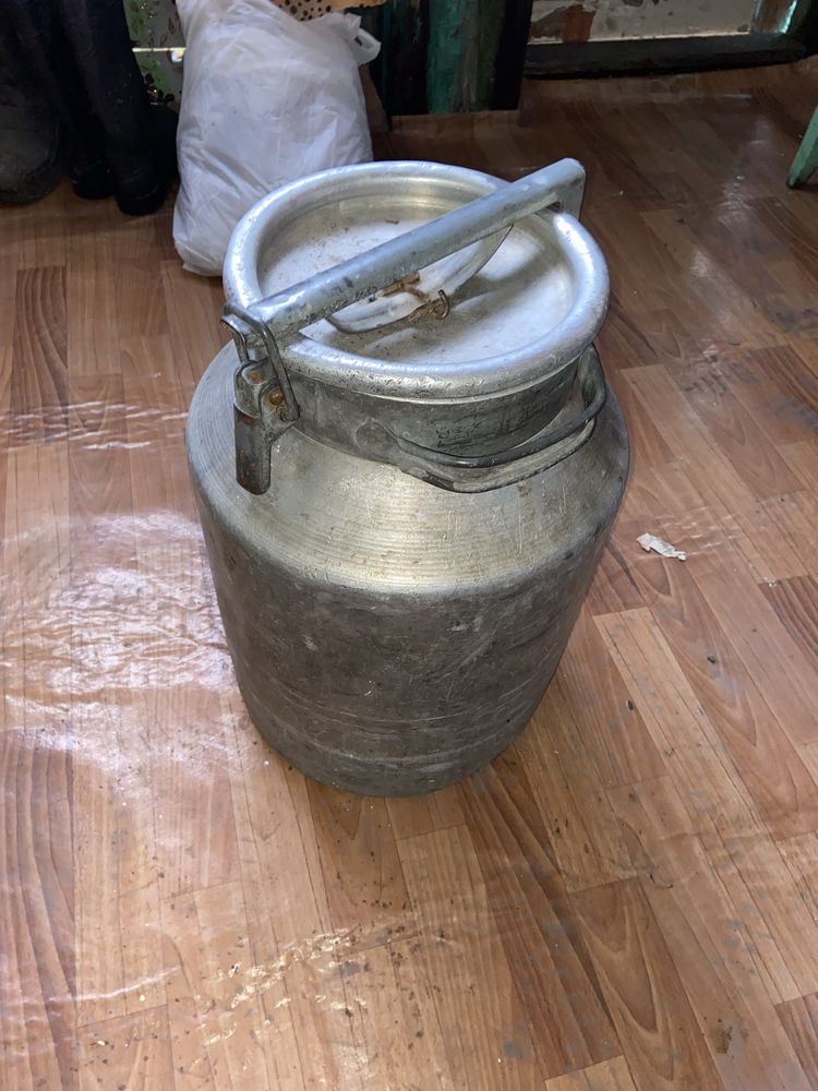 Продам фляги 2шт