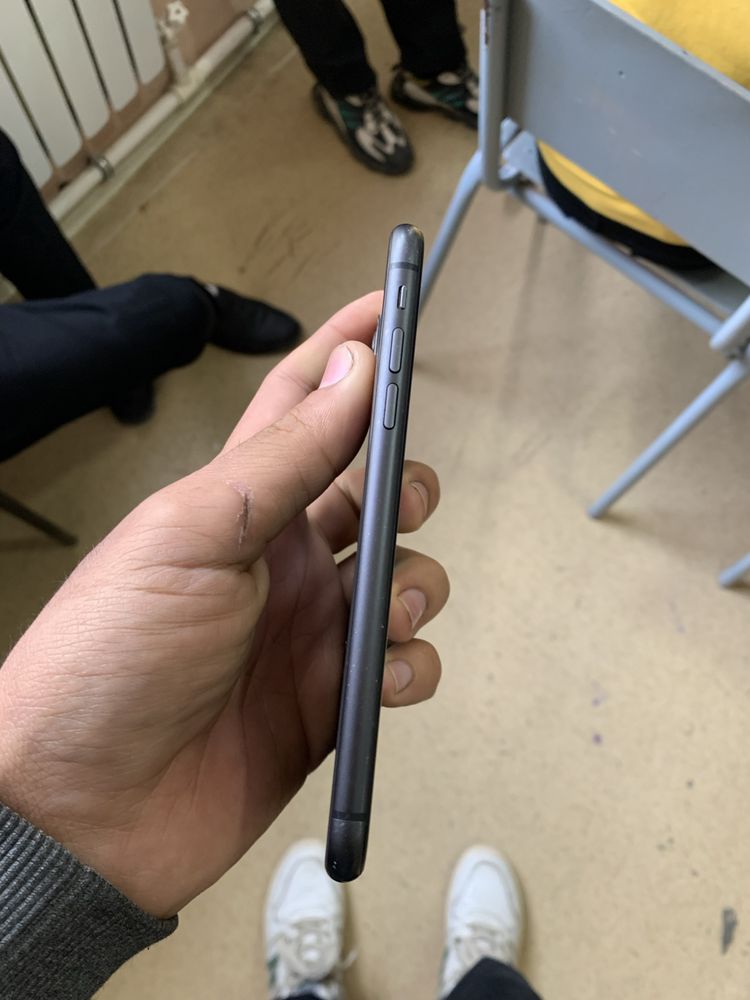 Iphone 11 sotladi