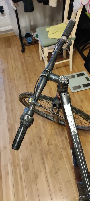 Vând bicicleta pentru piese