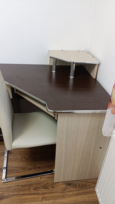 Birou pe colt/ scaun