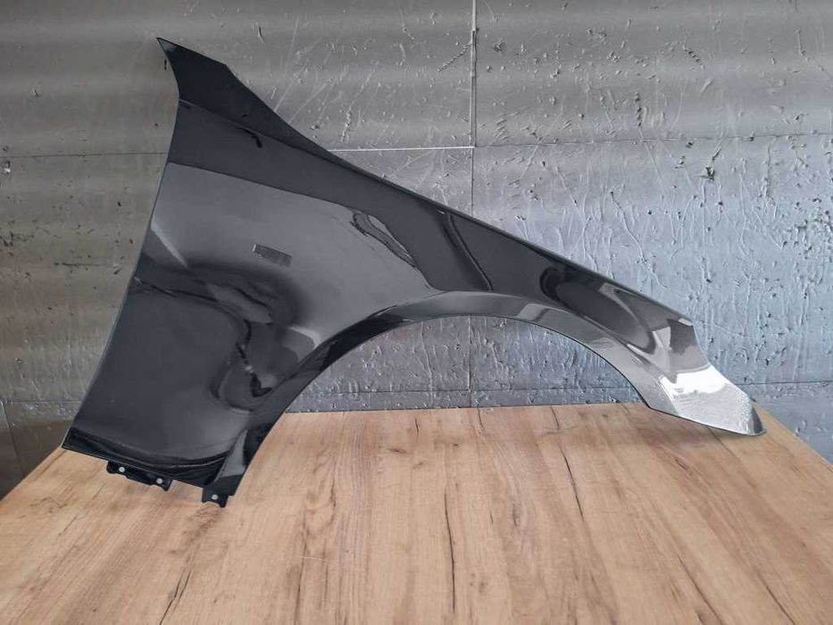 Aripa Fata Dreapta BMW E60 An 2003-2010 (Albastru (A36)) Otel