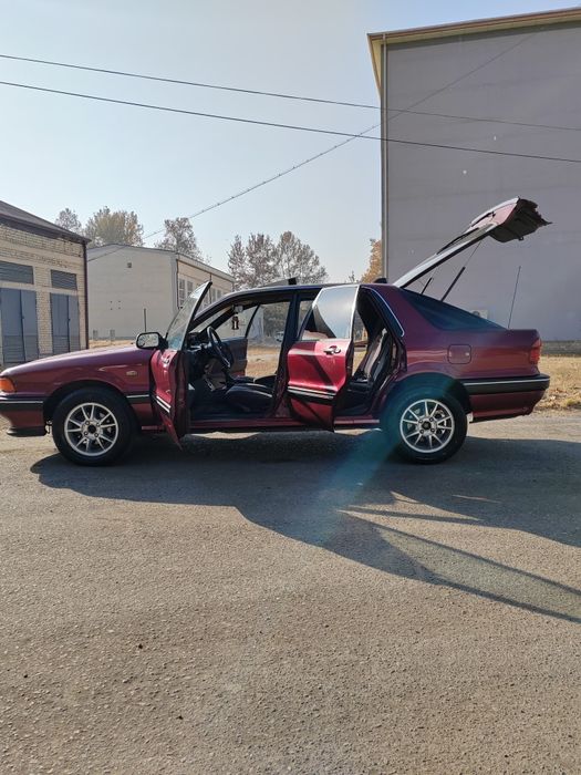 Продам митсубиси галант.