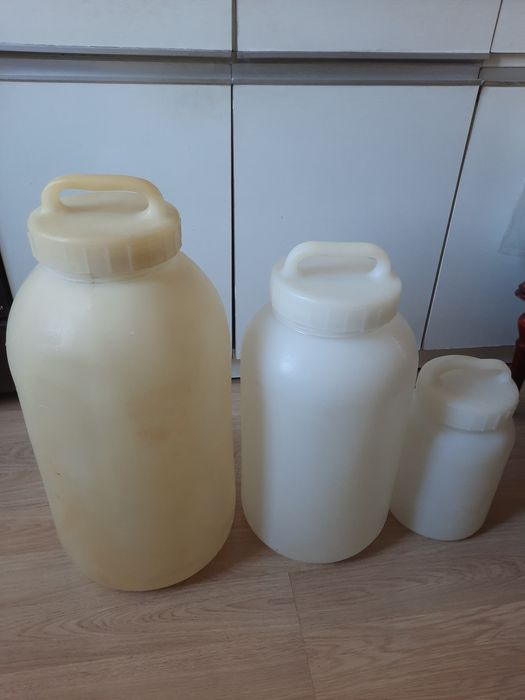 Продам пластиковые канистры-фляги
