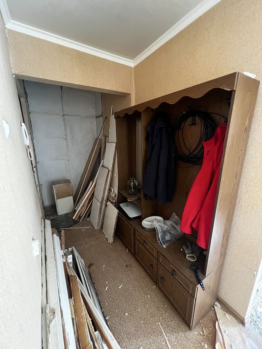 Отдам даром прихожую