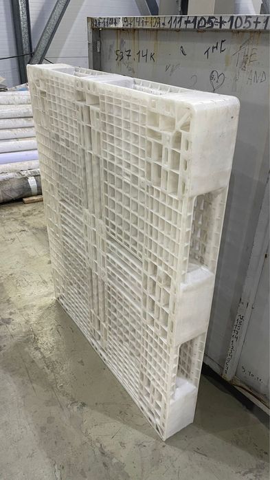 Паддон, паллет пластиковый