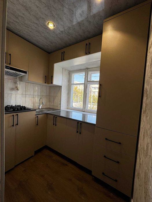 Срочная продажа! 2/2/2 Парк Фуркат. 43м2 Балкон 3/3. Косметика. Кирпич