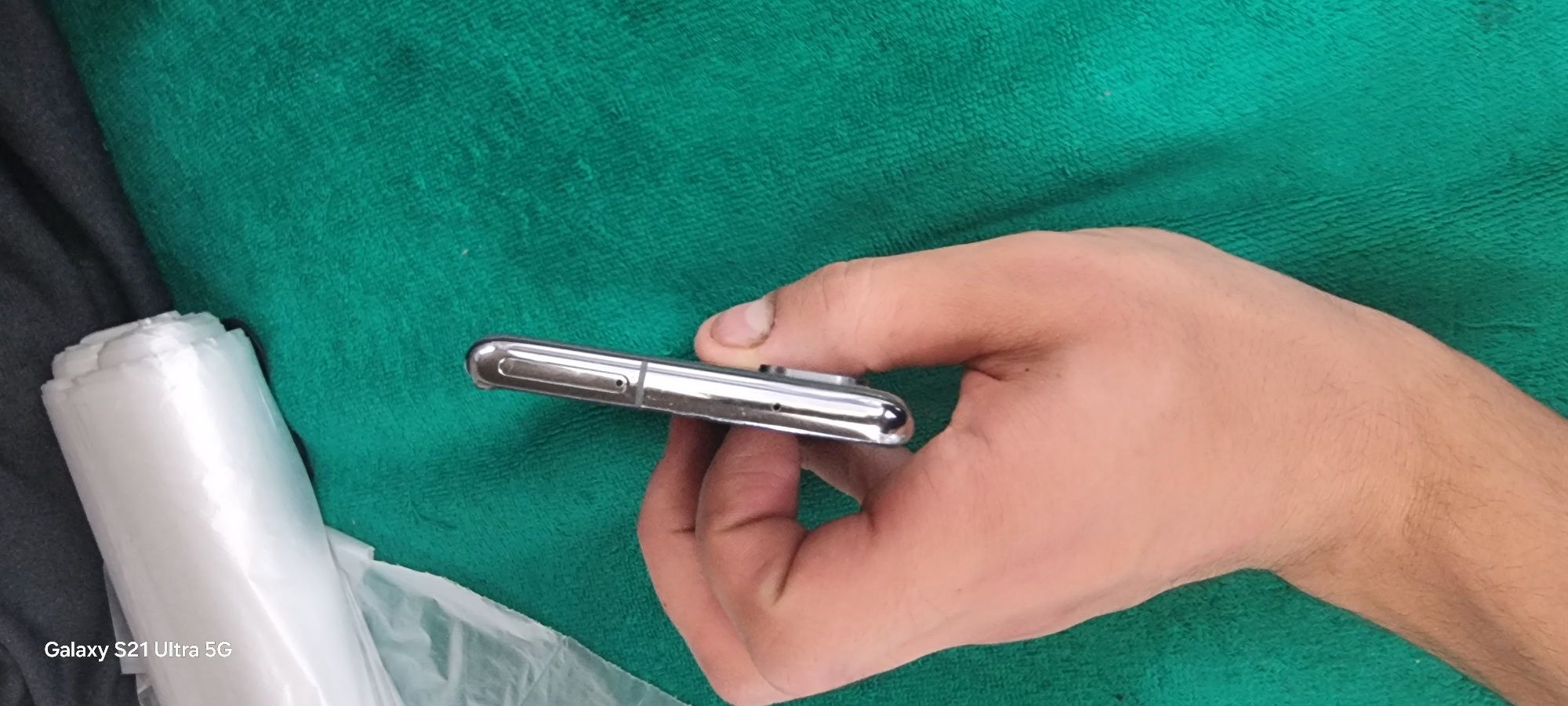 Samsung s20  5g 8/128 holati zor umuman aybi yo ozim ishlatganman
