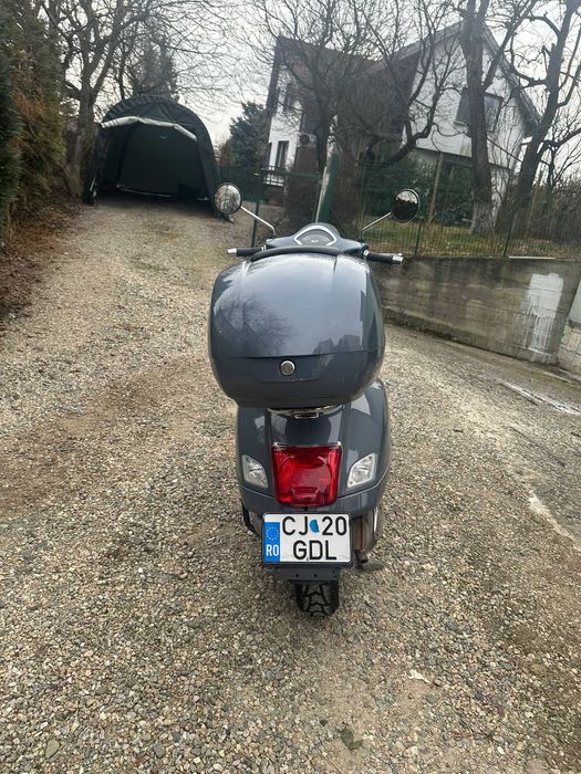 Vespa GTS 300 - 2017 - Top-case - Stare excelenta