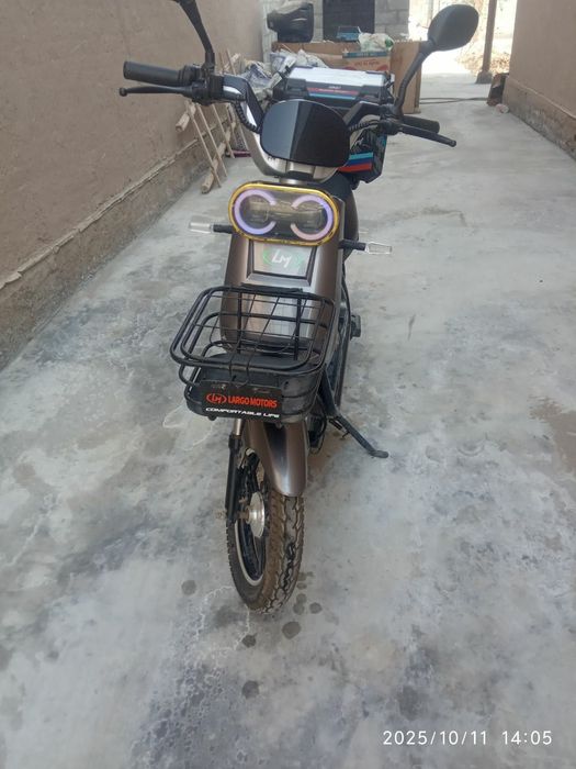 Скутер электроскутер