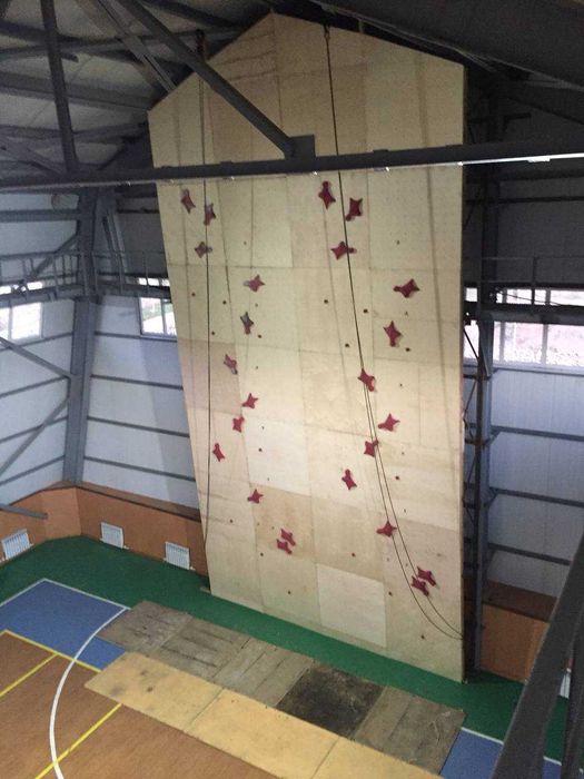 Строительство скалодромов (стенки для скалолазания)