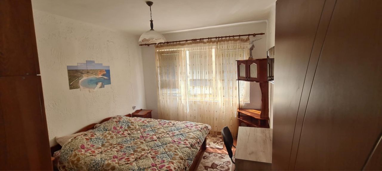 Дава се под наем Тристаен апартамент в Велинград - 80 кв.м за 51 € - Снимка #6