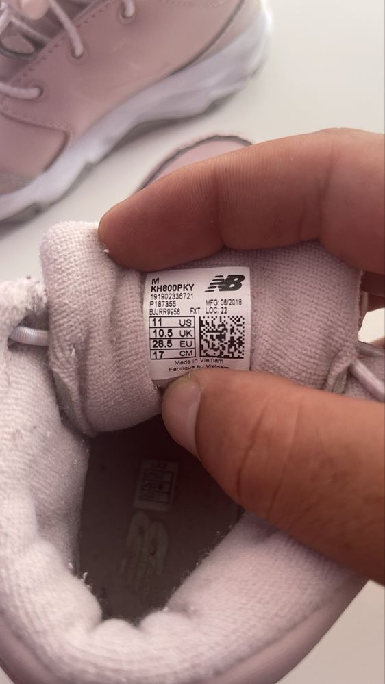 Детски зимни обувки New Balance номер 28.5 / 17 см стелка