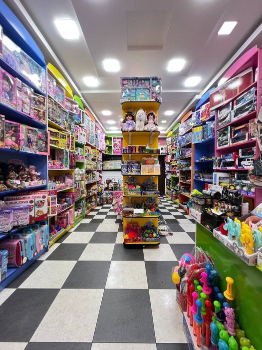 Аренда помещения на ул Буюк Турон книжные ряды Ор ЦУМ!