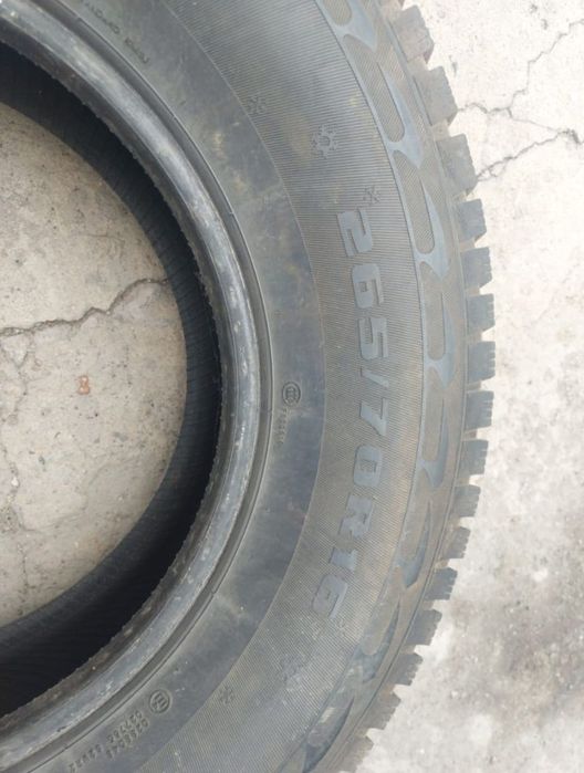 Продам два баллона 265/70/16 в отличном состоянии