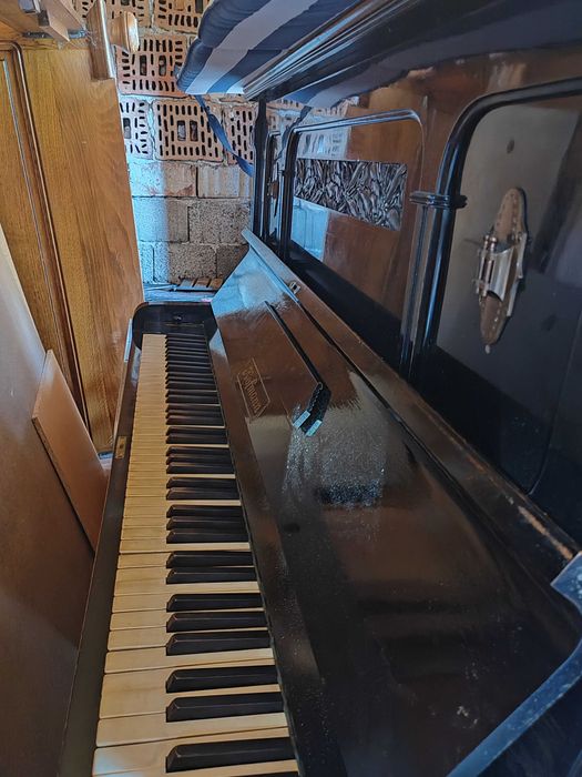 Pianina Hoffmann vintage, stil Art Nouveau, cu scaun