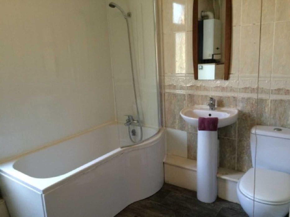 Дава се под наем Двустаен апартамент в София, Център - 55 кв.м за 397.8 € - Снимка #2