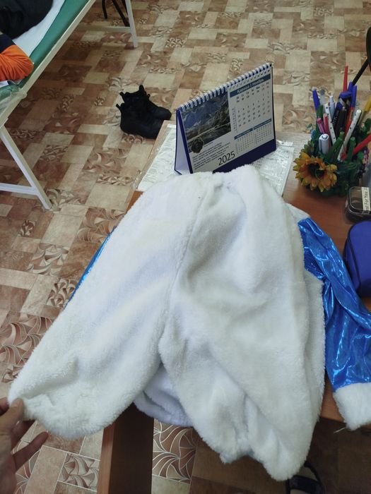 Продам кастюм снеговика