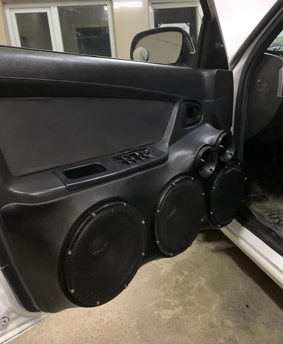 Avtozvuk uchun obshivka yasaberamiz zakazga