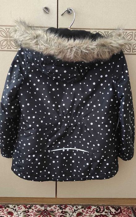 Теплая немецкая куртка на девочку