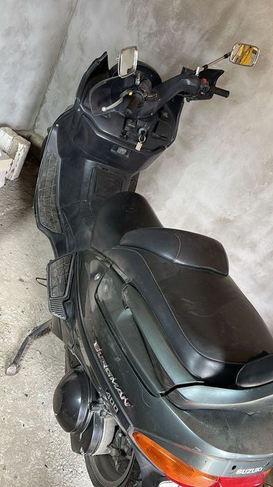 Scuter suzuki burgman