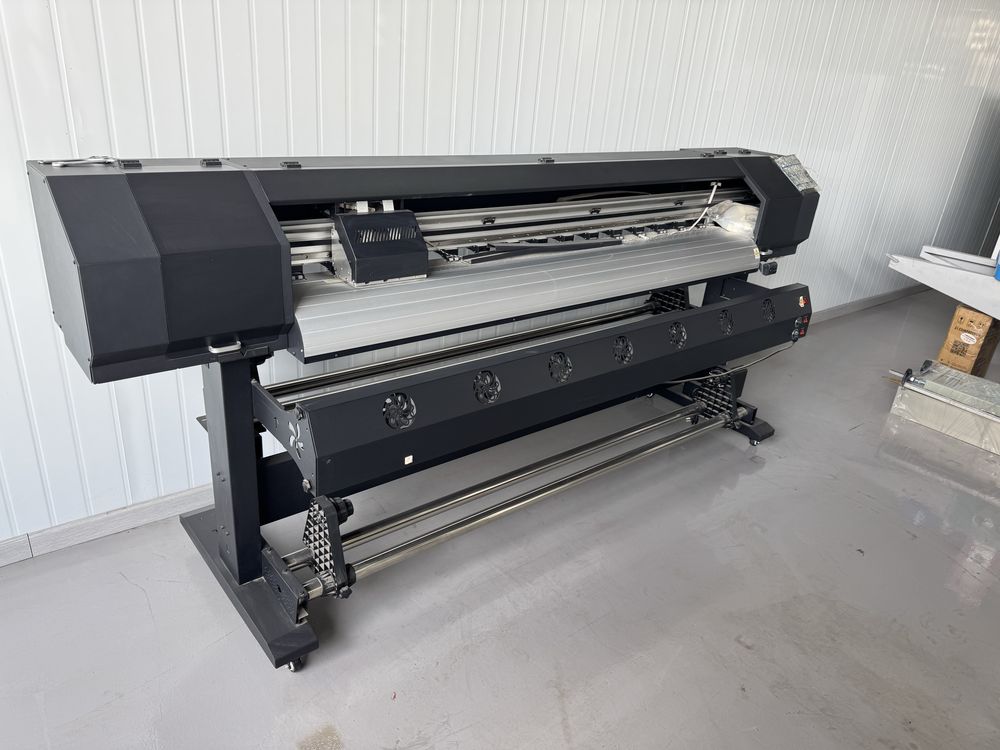 Banner printer uskunasi
