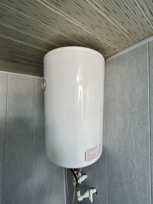 Российский аристон de luxe 80L