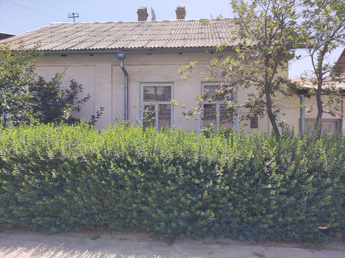 Продается дом с участком