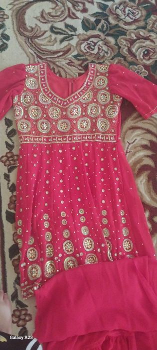 Sotiladi rangi qizil