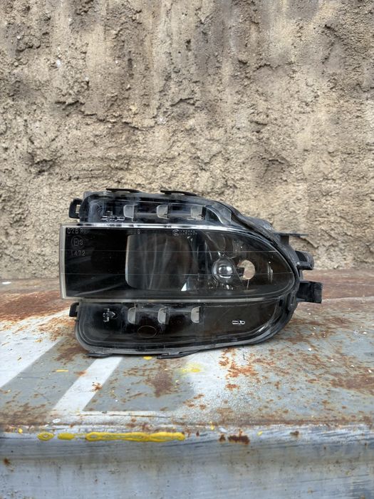 Противотуманка Lexus GS190 в отличном состоянии