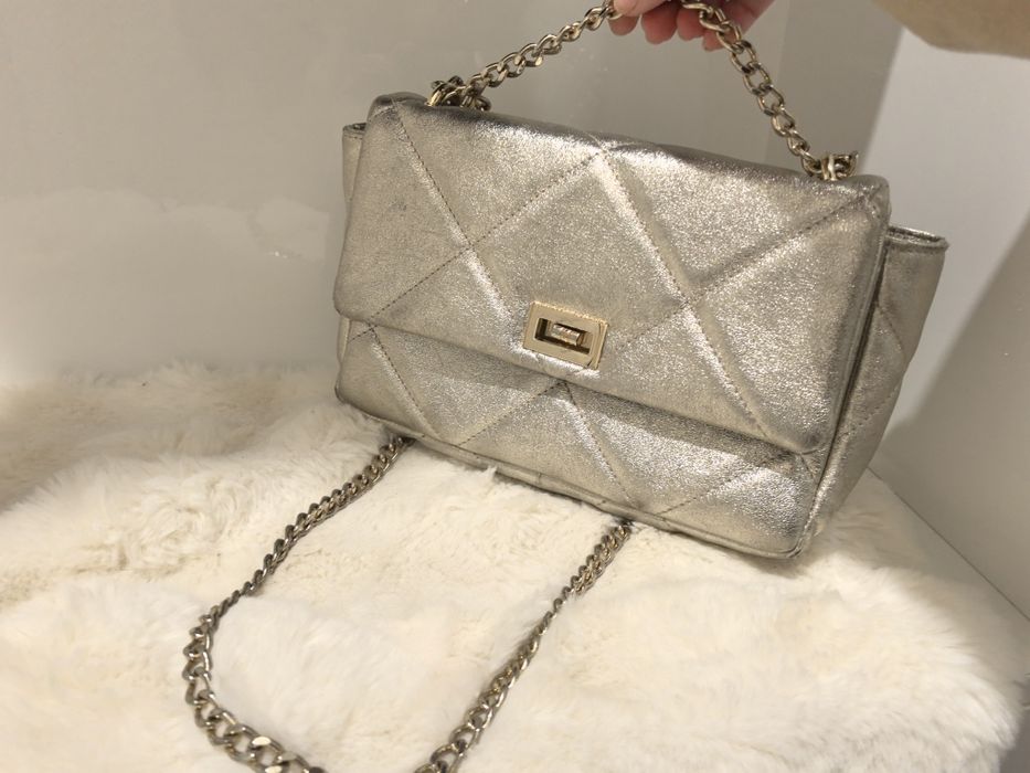 Дамска чанта златиста естествена кожа