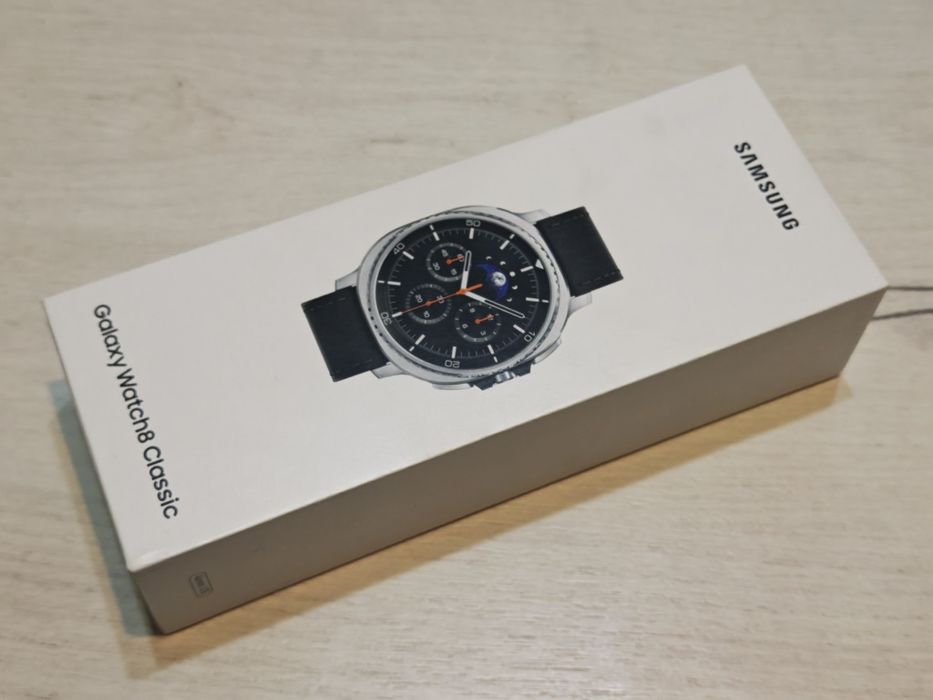 Чисто нов Samsung Galaxy Watch 8 Classic 46mm LTE Гаранция
