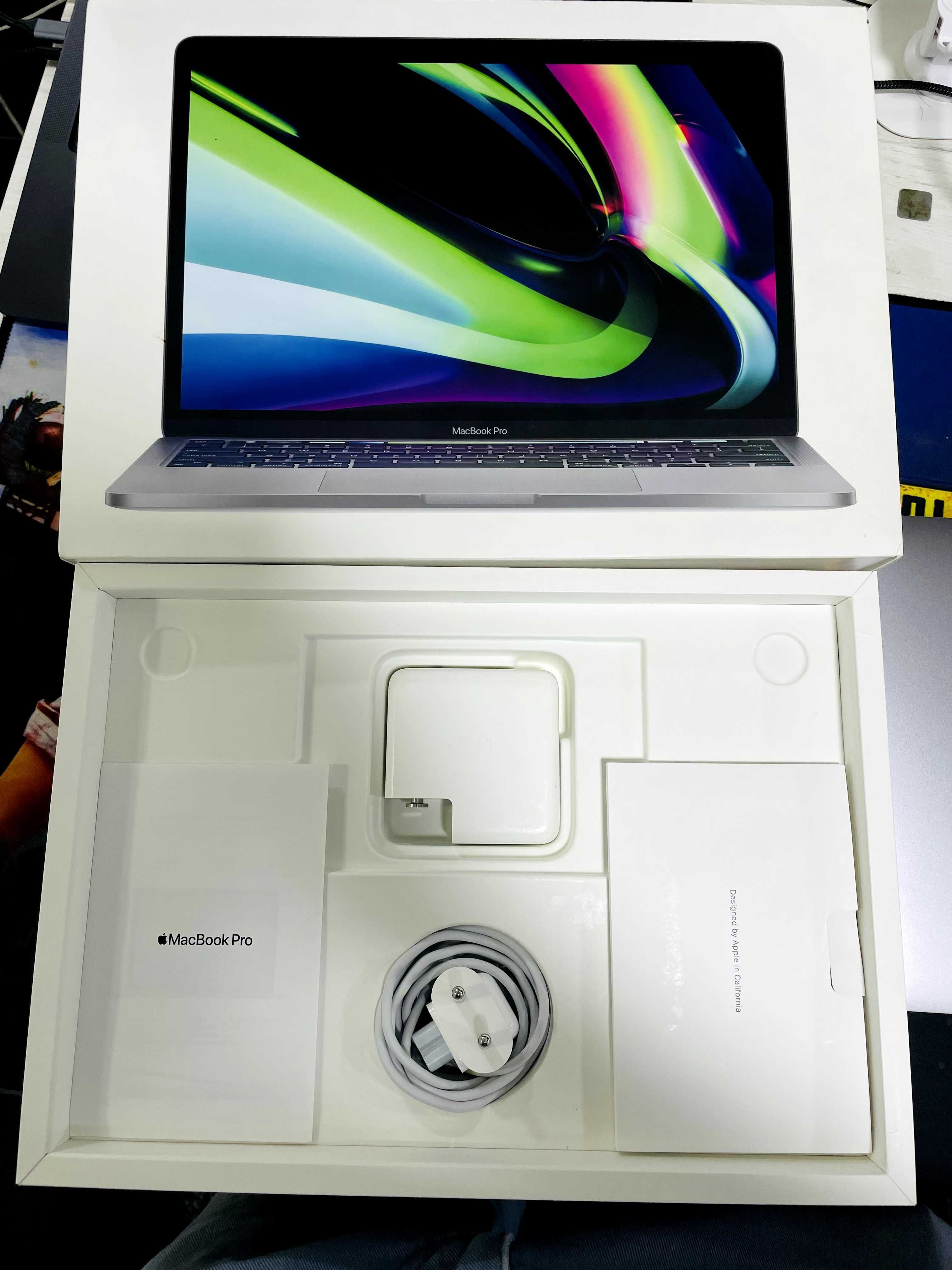 13-inch MacBook Pro with Apple M1 chip . 8 GB Memory-256 SSD
