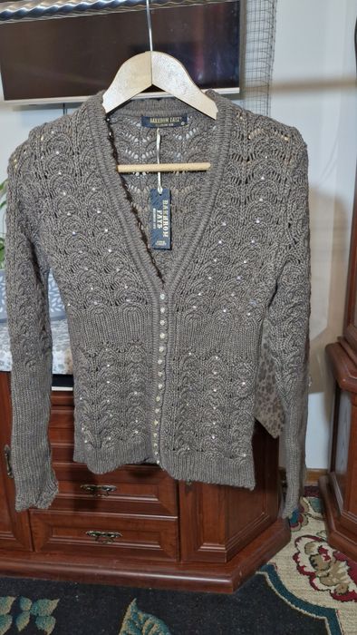 вязаная кофта для девушек и девочек