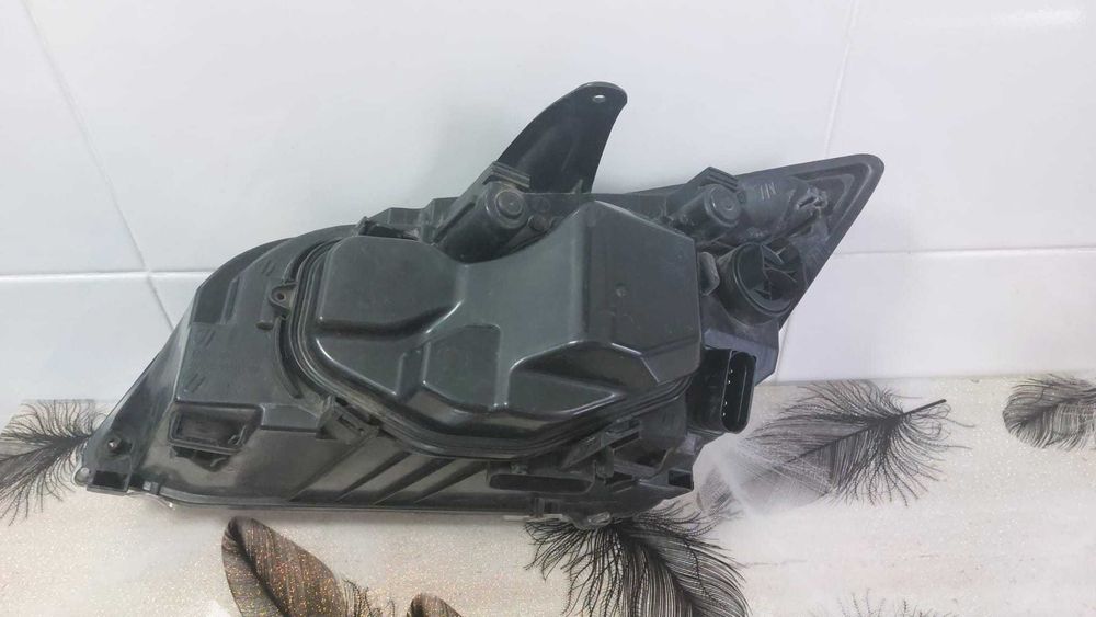 Vand Faruri Ford Focus mk2