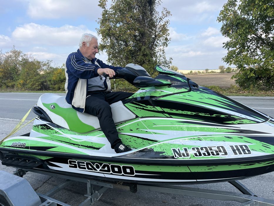 Продавам джет Seado в топ състояние