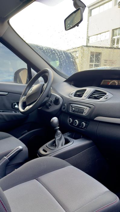 Renault Scenic 1,5 DCi 110 CP 2015 Dec