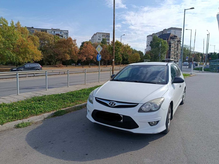 Продавам HYUNDAI I30