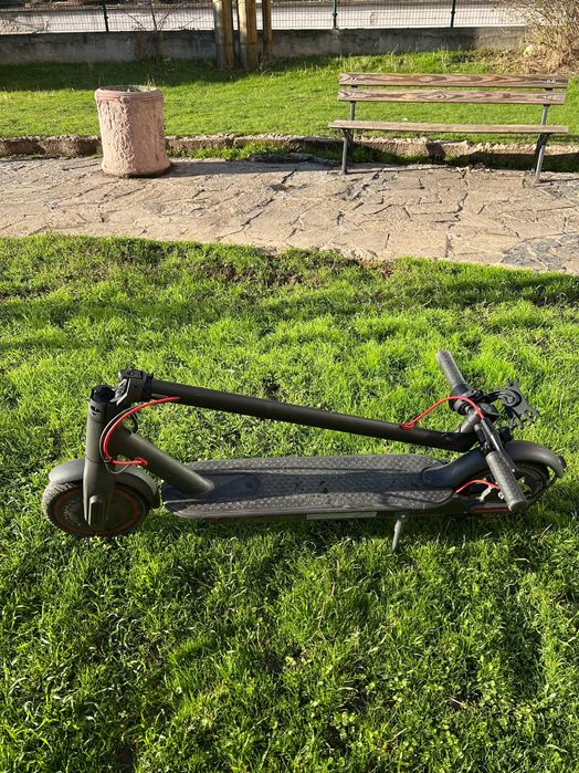 Електрическа тротинетка Xiaomi Mi Electric Scooter Pro