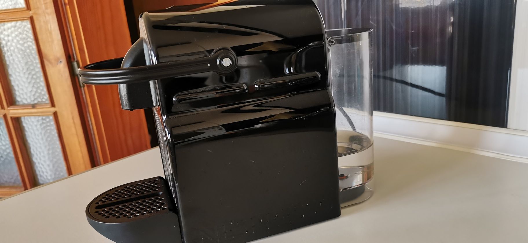 DeLonghi Nespresso Кафе Машина Неспресо ДеЛонги