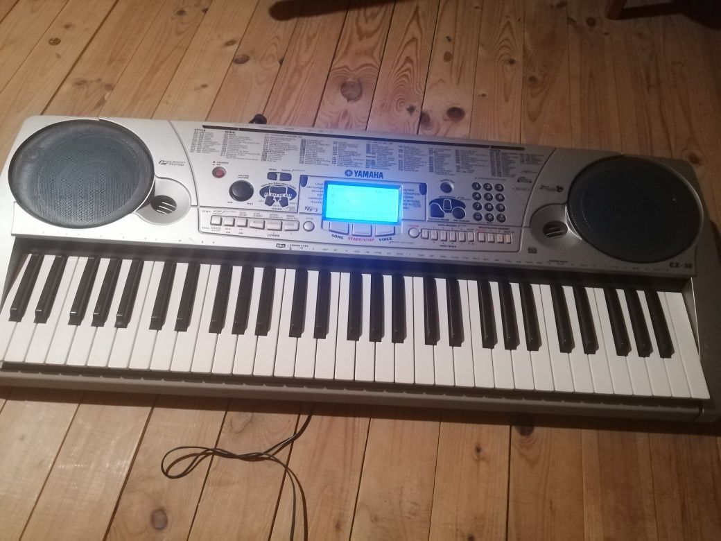 Yamaha EZ-30 Синтезатор