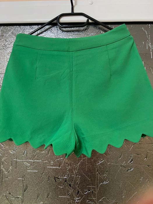 Pantaloni scurti