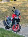 Aprilia SR GT 200