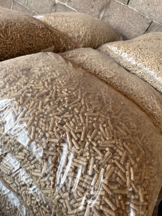 Peleți din raşinoase