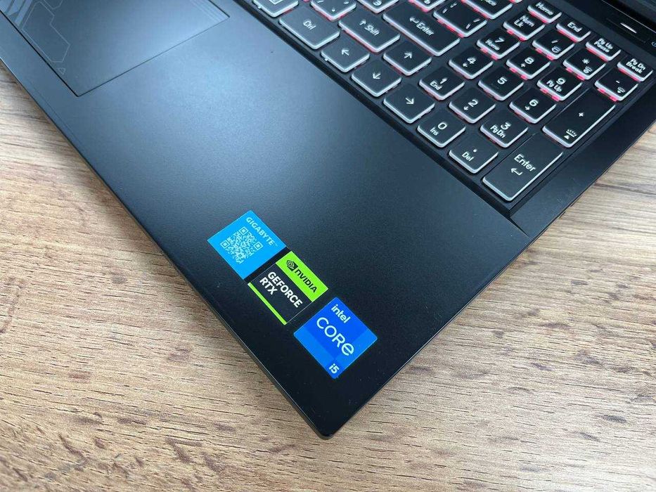 RTX 4060-8gb THUNDEROBOT g5 Core i5-12/ОЗУ 16/SSD 512 Игровой Мощный