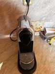 Продавам кафе машина Delonghi CH-1006 Lausanne