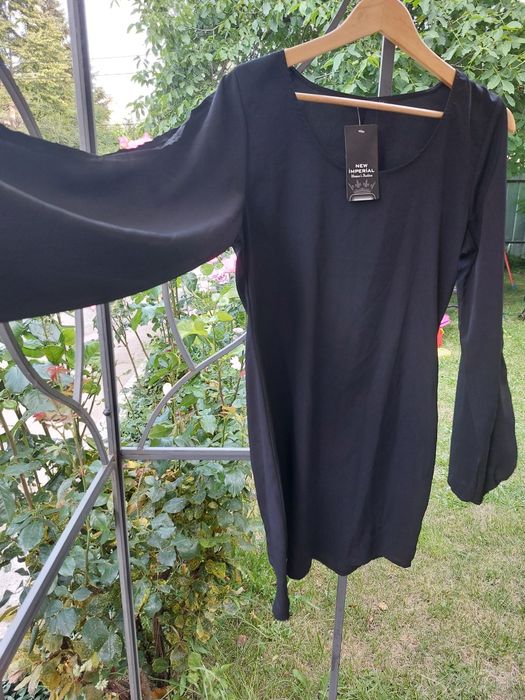 Продавам нова рокля размер 42