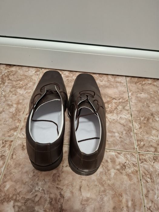 Pantofi ținută militară