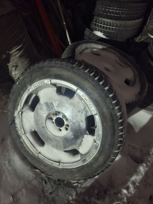 Продам зимний комплеет р18