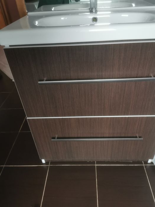 Mobilier/dulap maro