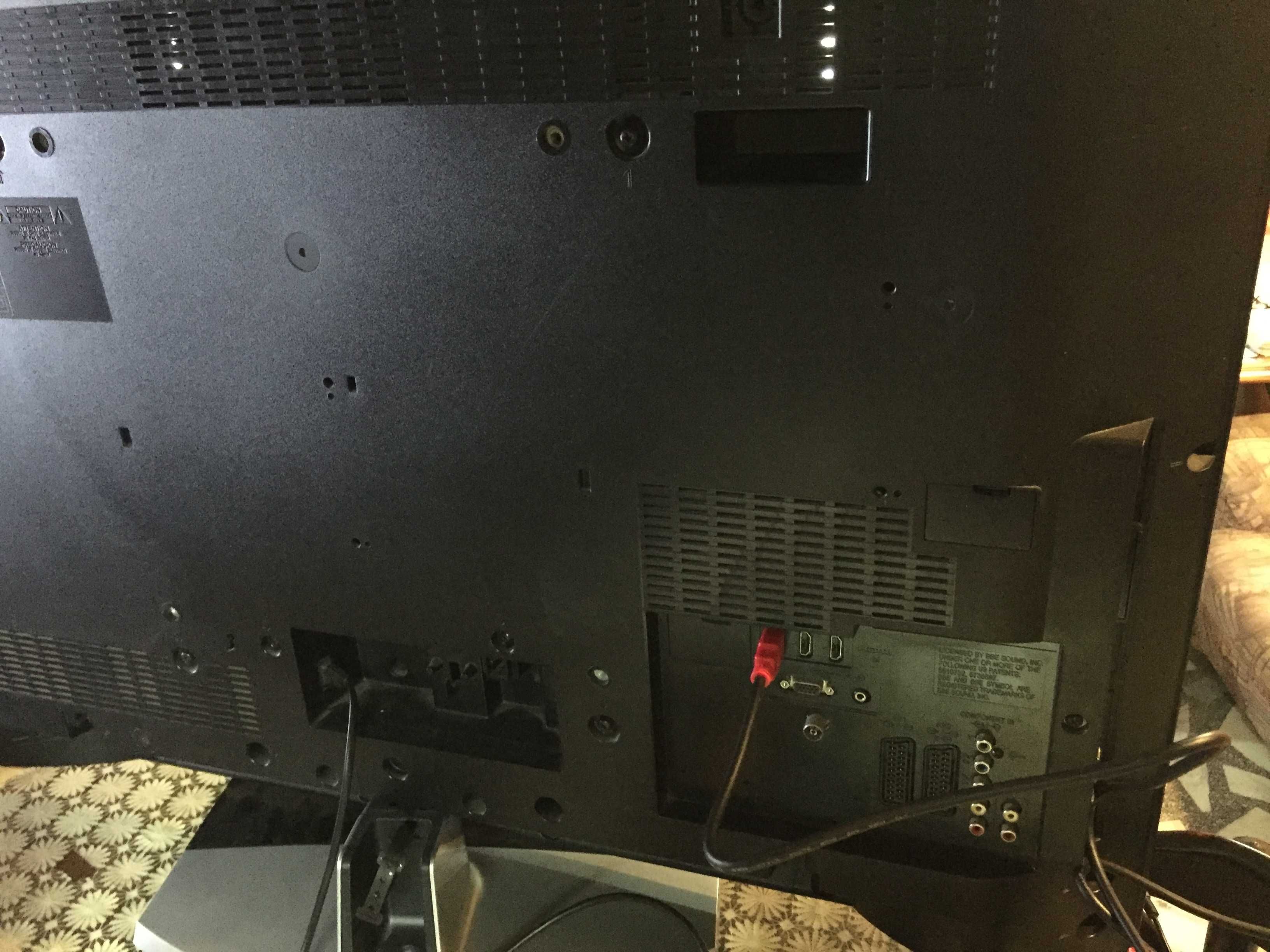 Телевизор 37" инча SONY